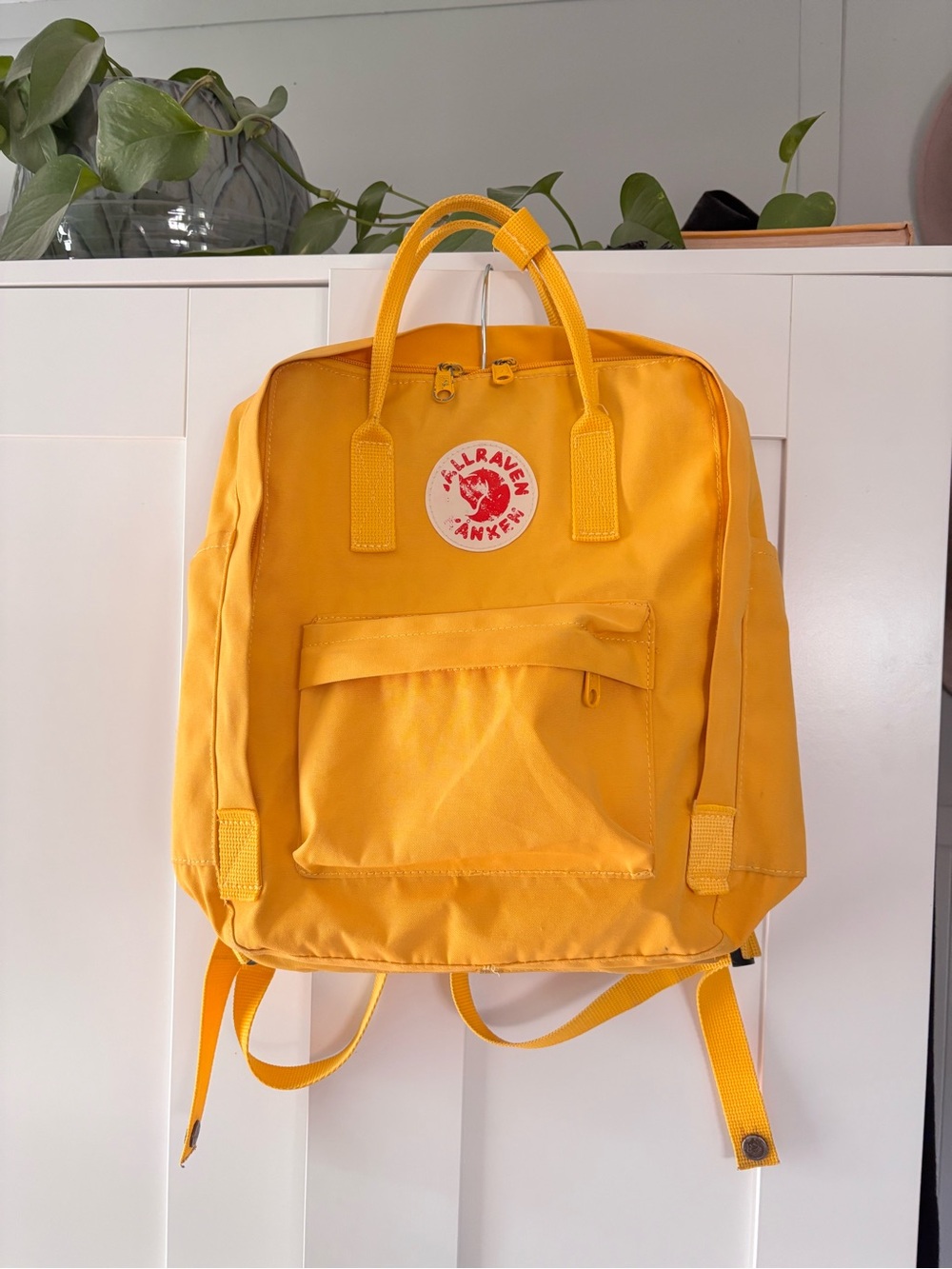 Fjallraven Kånken Backpack - Bright Yellow Interior